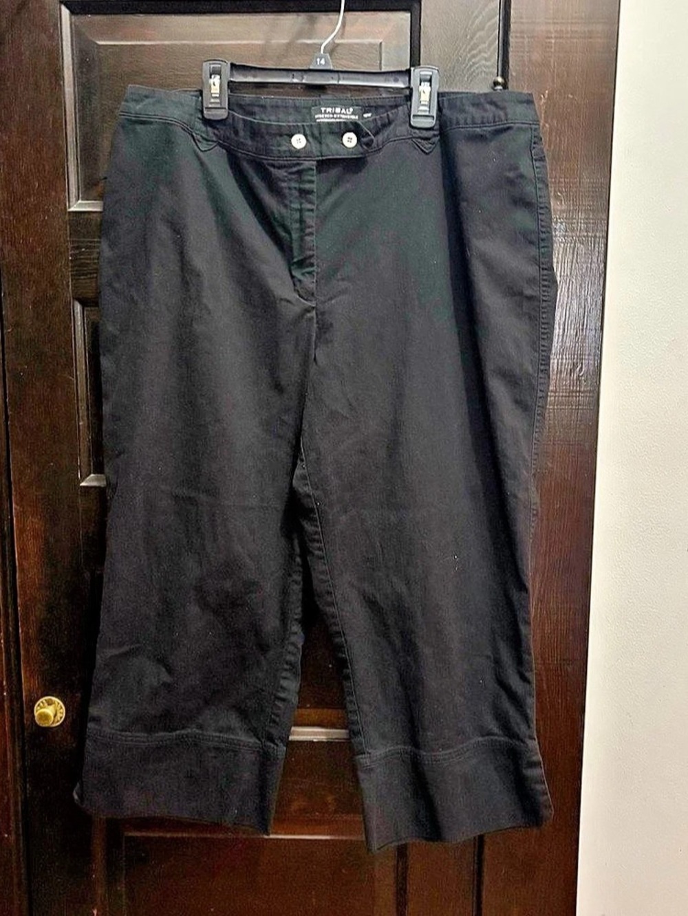 (219) Tribal Stretch-Extensible Capri Pants Black Size 18W Like New
